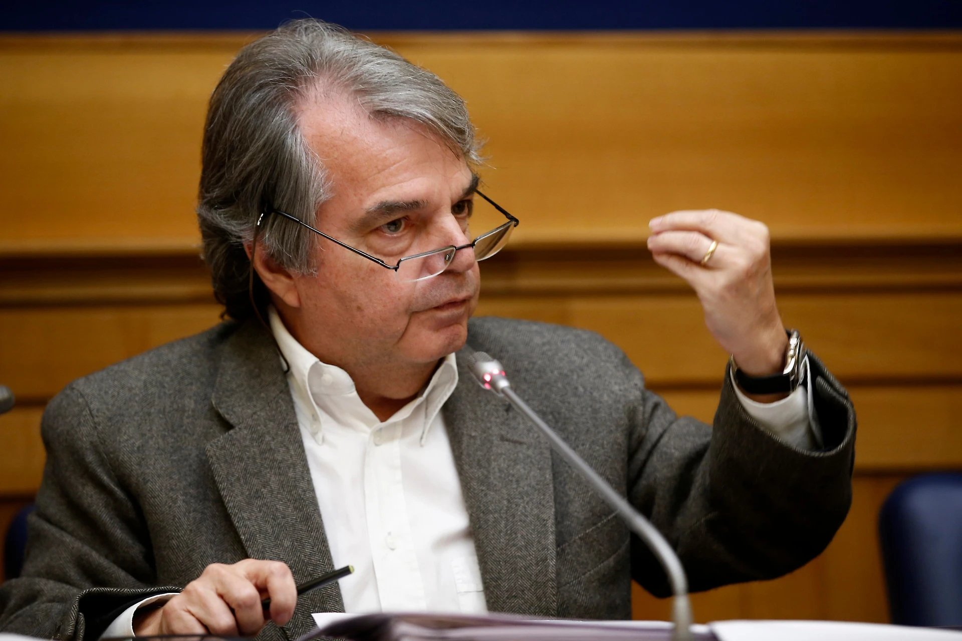 Brunetta "rompe" con Berlusconi: "Perché non vengo in piazza". Bombarda Salvini: "Ma questo governo...?"