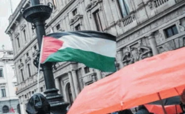 https://media.liberoquotidiano.it/vsOen0fSh2d4jTV8UsWkHGLbduV7lMLQYpfKN0RAVUE/width:800/quality:90/aW1hZ2VzLzIwMjUvMDkvMjUvMDYzNzA4OTE2LTc2ZWQ2NDdkLWU5OGMtNDU2Zi04ZGViLTI3NmUxYzExMzcyMy5qcGc.webp