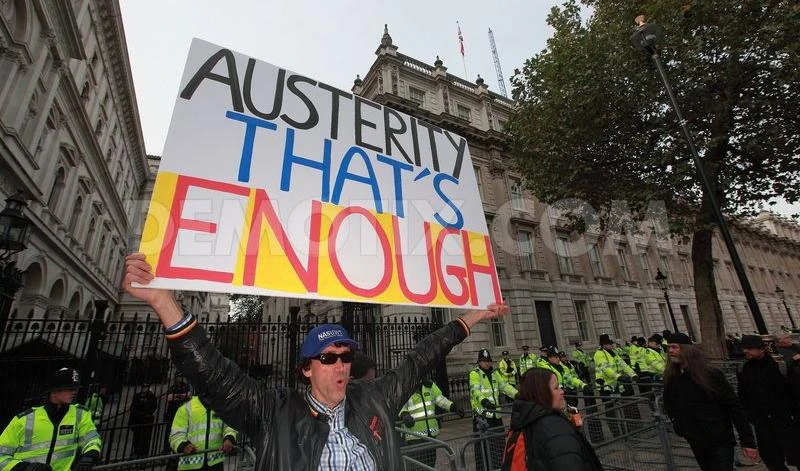 "L’austerity fa male ai conti" Ma l’Europa censura il (suo) studio