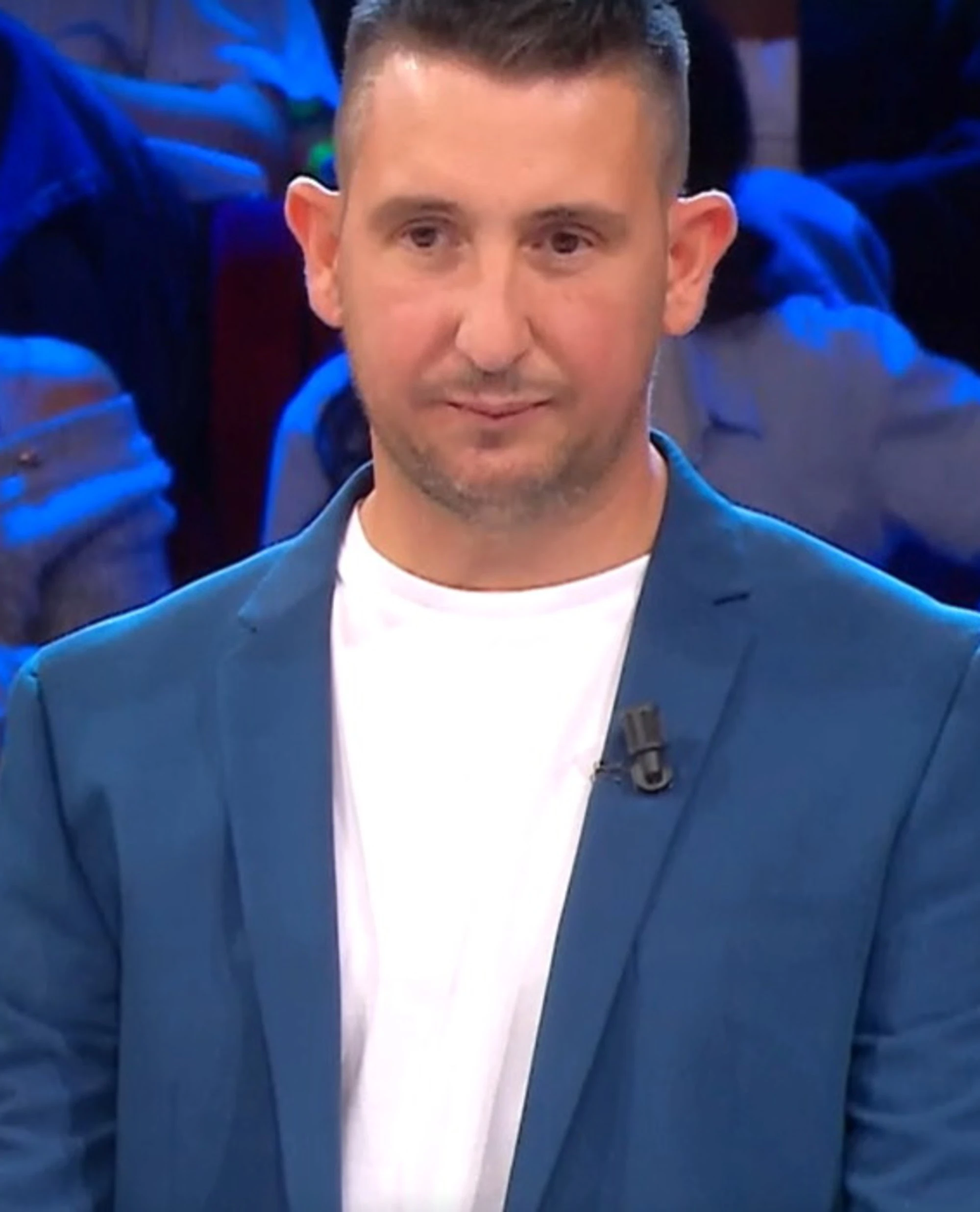 Affari tuoi, "come si chiama di cognome Efisio": tutti sconvolti