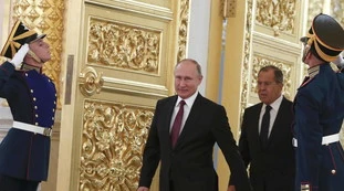 Putin, "come quando si tentò di uccidere Hitler": voci su colonnelli e oligarchi russi. Rivolta in vista?