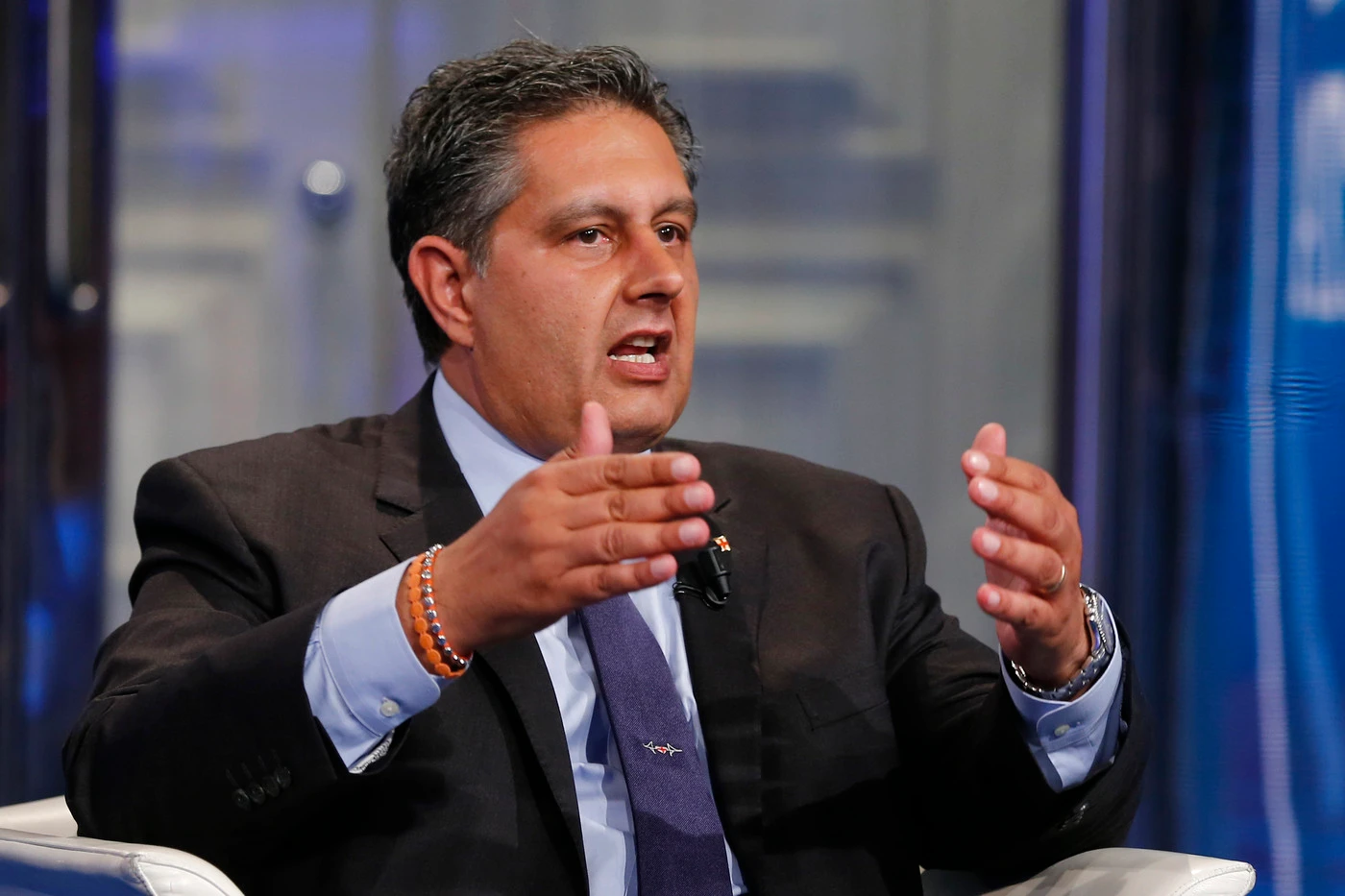 Matteo Salvini, i fedelissimi di Giovanni Toti tentennano su aiutare la Lega: governo vicino alla crisi?