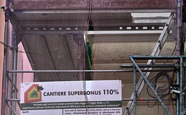 Superbonus, maxi-truffa a Novara: come intascano milioni di euro