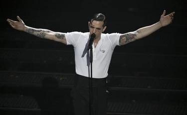 Sanremo 2026, Achille Lauro e Pilar Fogliati: tam tam impazzito dall'Ariston