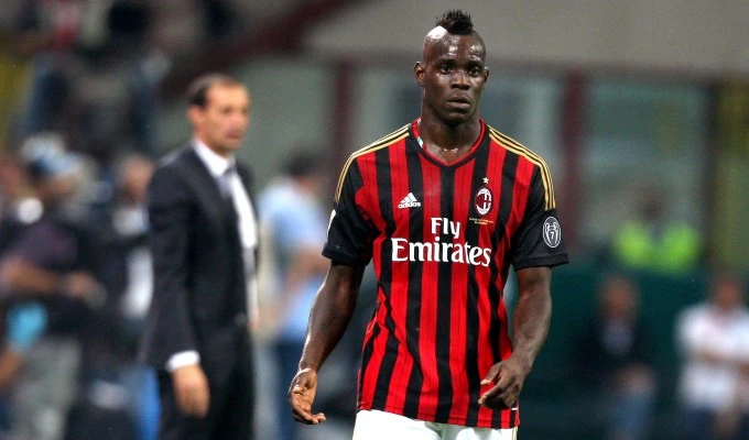 L'indiscrezione su Mario Balotelli: "Lascia il Milan e va all'Arsenal"