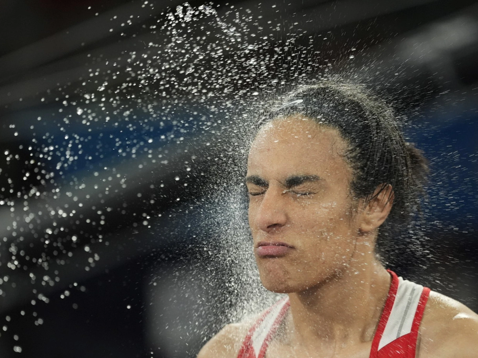 Imane Khelif tagliata fuori dalla World Boxing: "Test di genere obbligatorio"