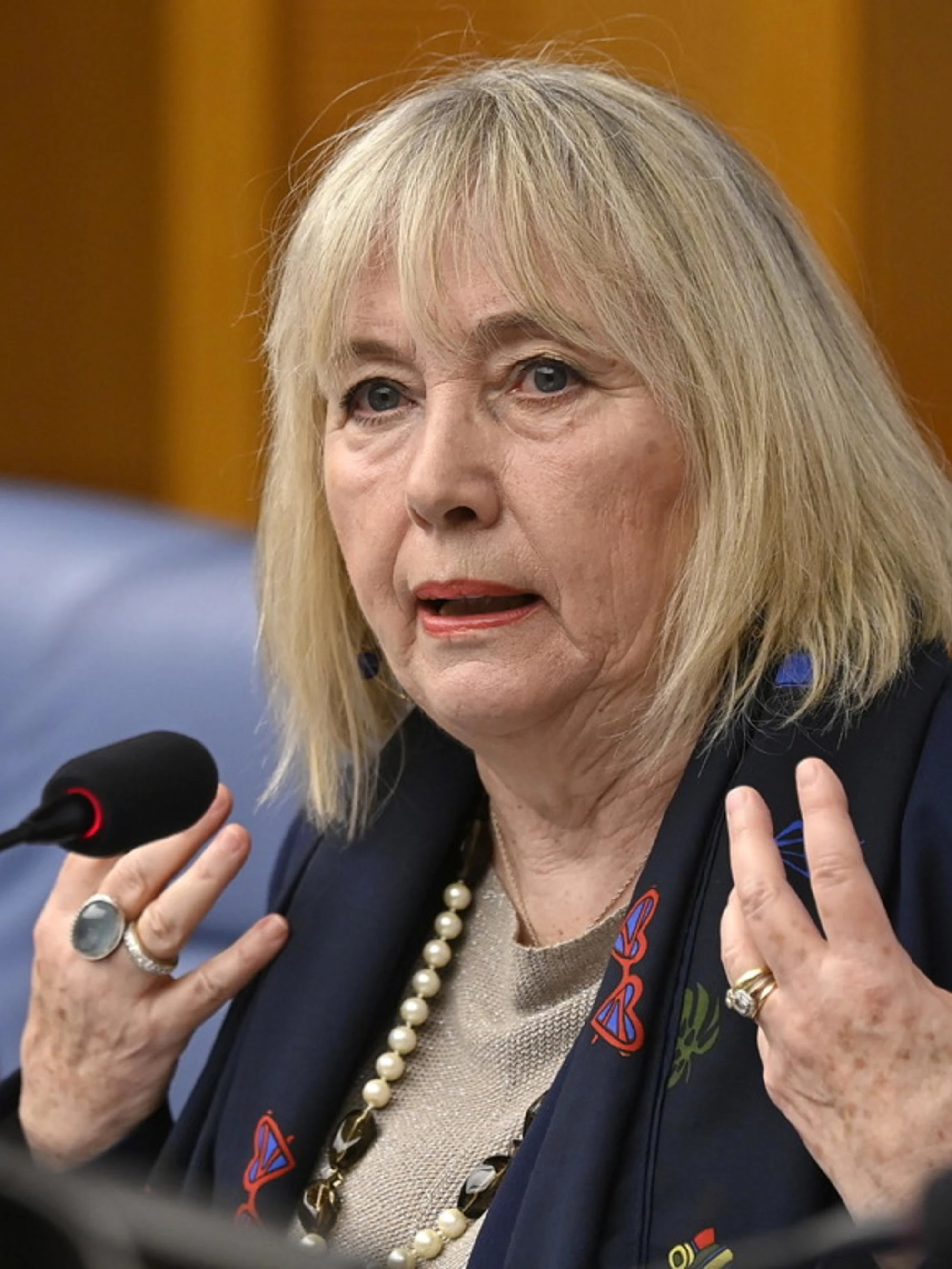 Avs, no agli sfratti rapidi? Clamoroso: quante case ha Luana Zanella