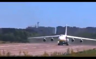 V Rusiji se je izgubila sled za potniškim letalom z okoli 50 ljudmi