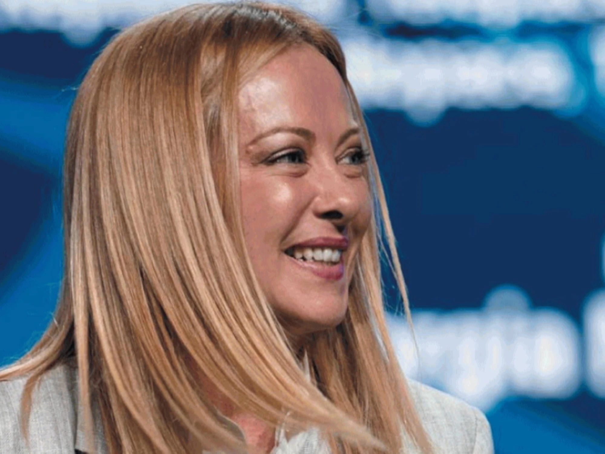 Giorgia Meloni stravince il confronto con Draghi: 5-0 al Meeting