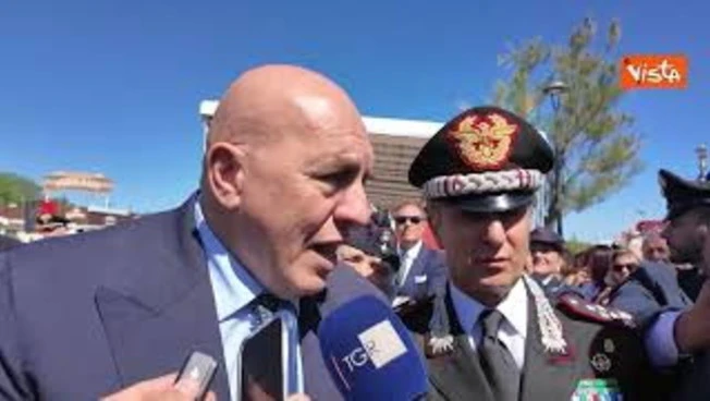 Auto sulla folla a Modena, Crosetto: Evento legato alla sfera psicologica