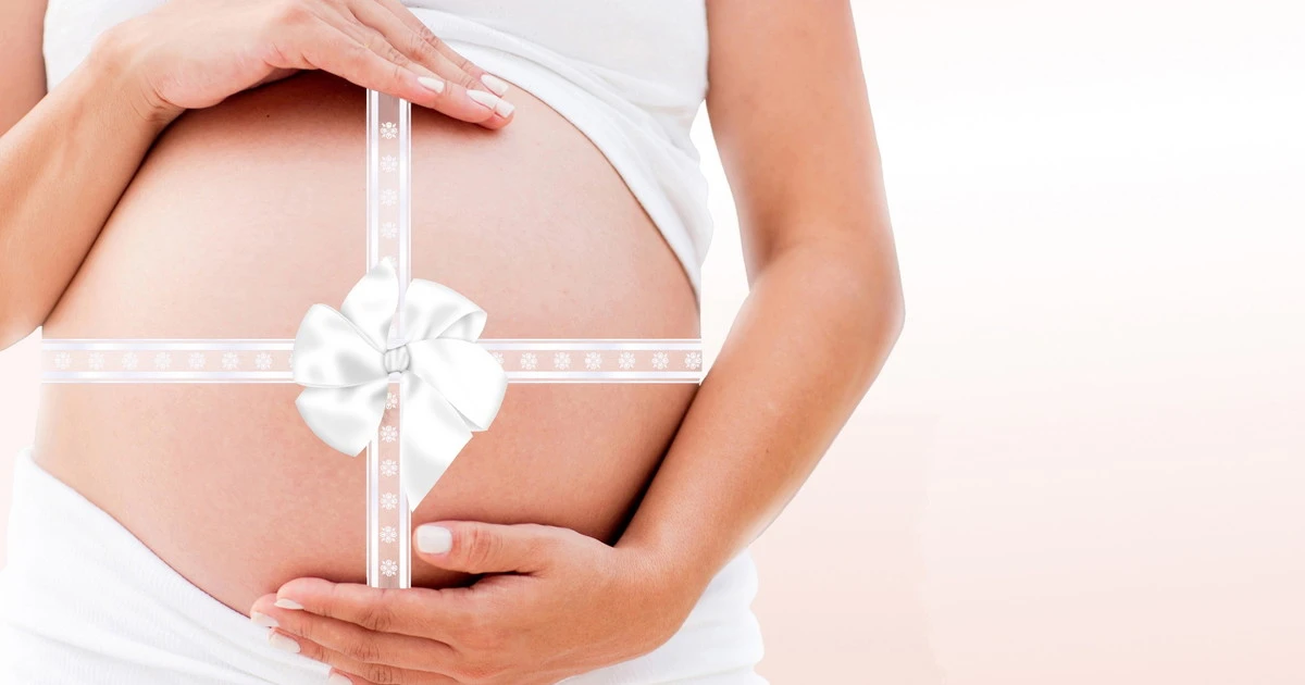Gravidanza: cosa mettere davvero nel piatto e cosa non mangiare? Sfatiamo falsi miti