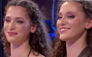 Affari Tuoi, Ilaria e Letizia insultate sui titoli di coda: "Egoiste"