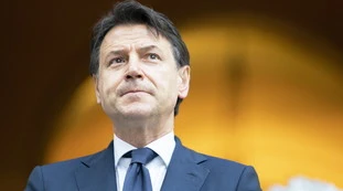 Giuseppe Conte, Il Tempo: "Ai piani alti della Rai lo chiamano Signorino Buonasera"