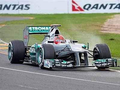 Gp di Monaco, Schumacher miglior tempo ma perde 5 posizioni: pole a Webber