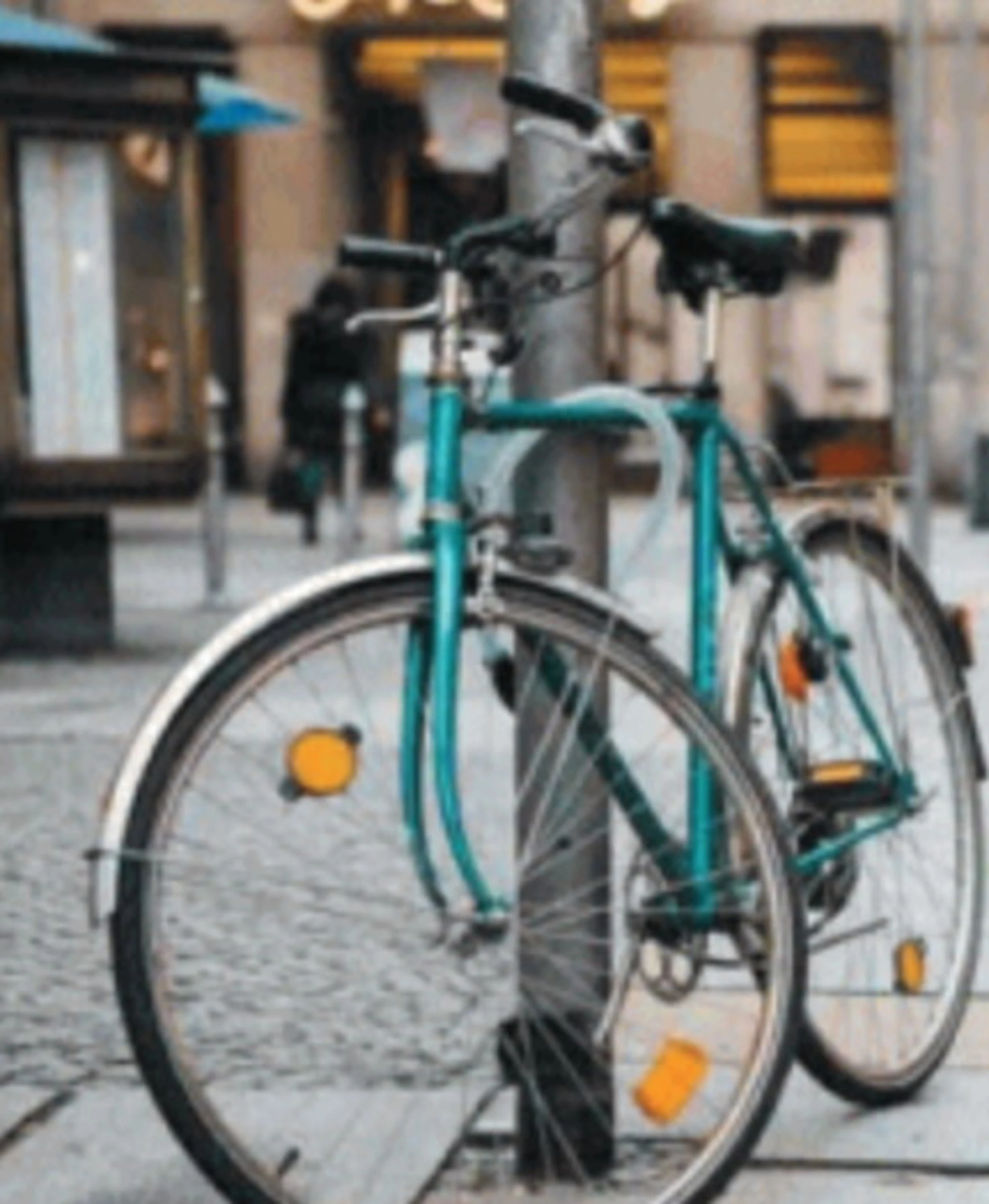 Bicicletta legata al palo, il rischio di una multa astronomica