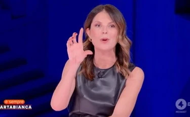 Marina La Rosa umiliata in diretta, "non ci posso credere!"