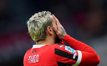 Milan allo sbando, Theo Hernandez "svenduto": dove può andare