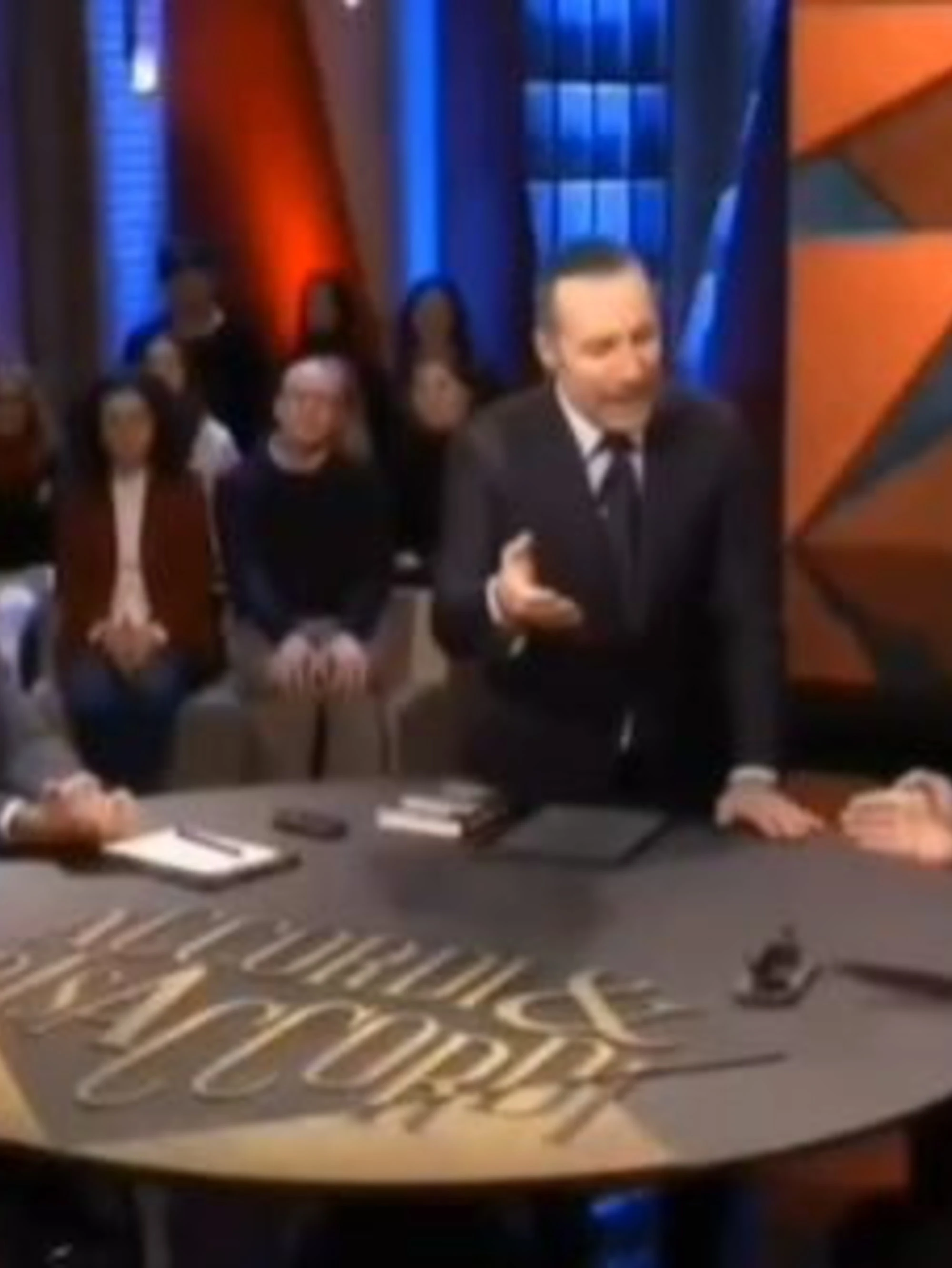 Accordi e disaccordi, rissa tv Calenda-Travaglio: "Non capisci un c...", "Pulisciti la bocca"