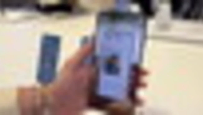 Galaxy S26 Ultra e il suo schermo che protegge da occhi indiscreti