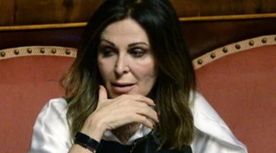 Daniela Santanchè, il dubbio su Giuseppe Conte: "Attacco a Salvini e Meloni in tv per distrarre l'Italia dai suoi fallimenti?"