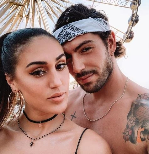 Storie Italiane, Cecilia Rodriguez gelata in diretta da papà Moser: "Spero che finisca tutto presto"