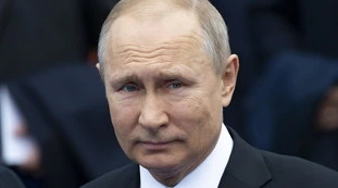 Vladimir Putin, "ecco di cosa odora": la sconvolgente esperienza in prima persona dell'ex consigliera