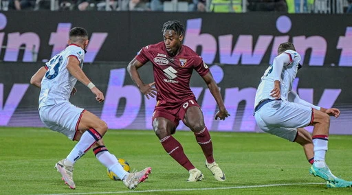 Torino corsaro a Cagliari con Zapata e Ricci: così aggancia il Napoli