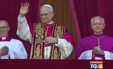 Leone XIV, il Papa sfonda con l'urbi et orbi: cifre clamorose in tv
