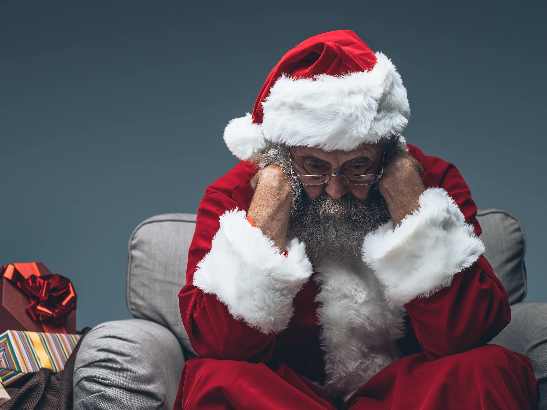 Depressione, ecco come il Natale ti può rovinare: perché il cervello può crollare (e come difendersi)