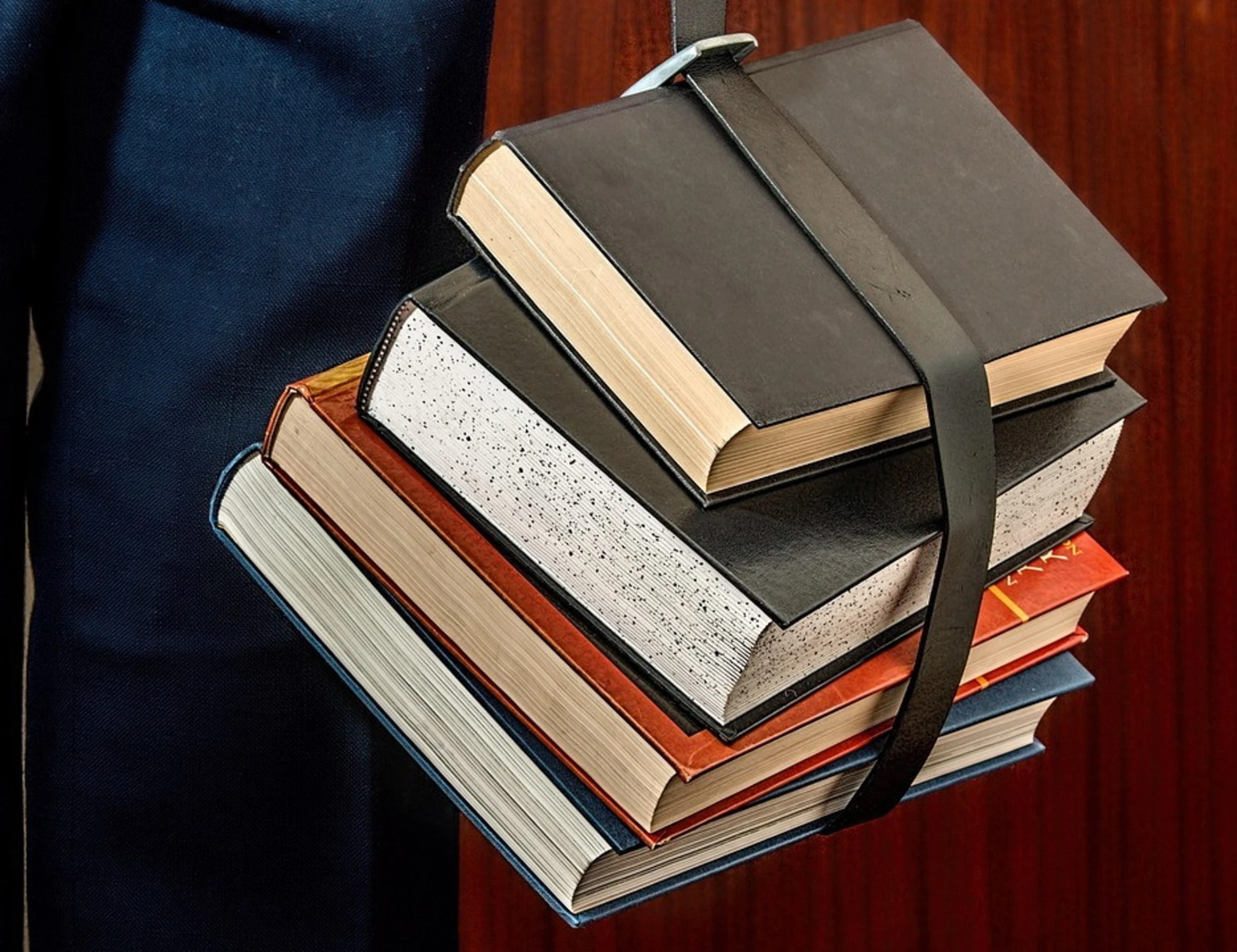 Il prof insulta l'alunno? Punire così i docenti significa delegittimarli