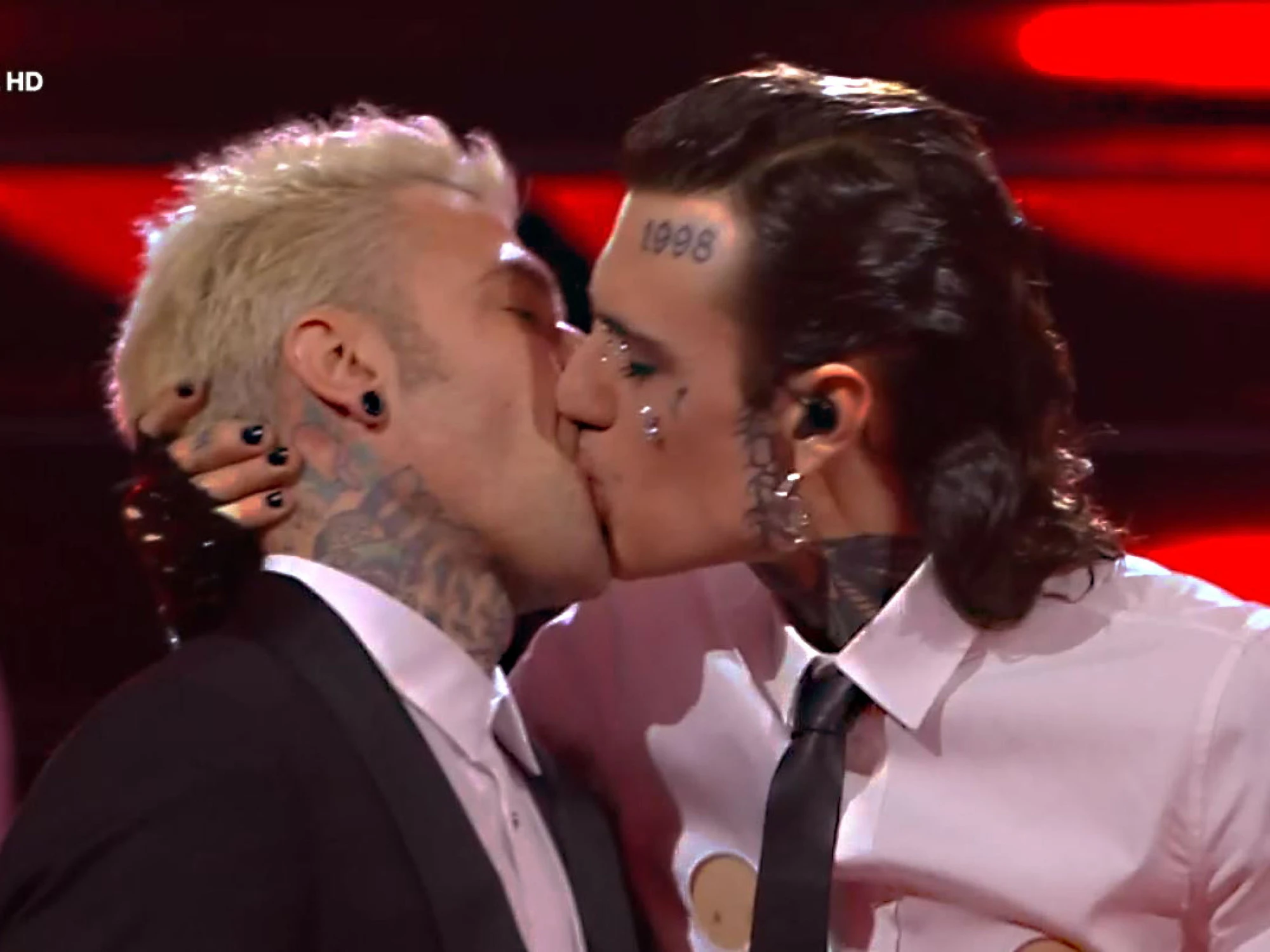 Sanremo, Rosa Chemical: la dolorosa verità sull'incontro con Fedez