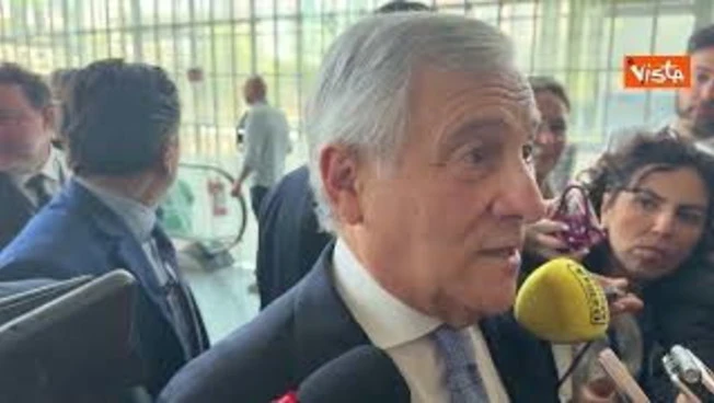 https://media.liberoquotidiano.it/wMiHEushRd8XoAdUYhIAskeAS2HXmxTAgVn7x-zM3gE/width:800/quality:90/aW1hZ2VzLzIwMjYvMDUvMjYvMTI0ODMzMjQ4LTQ1NWRiOGM2LTAzYWMtNDBjZC1hZDAyLTcxNzM3ZDI4NzdiNi5qcGc.webp