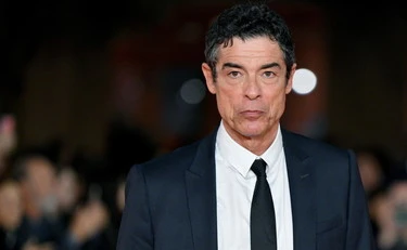 Alessandro Gassman, delirio rosso: "Via il nome di papà"