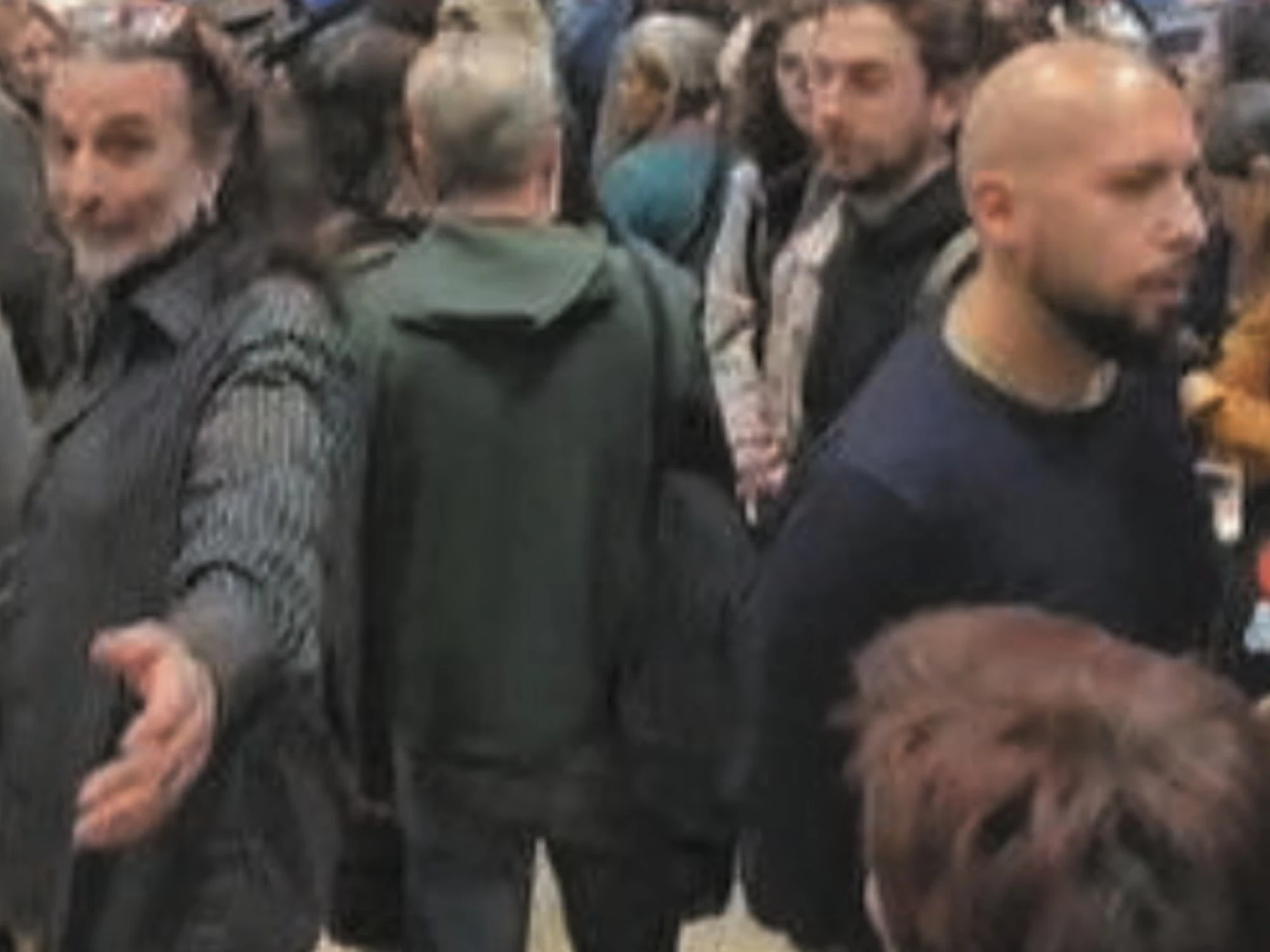 Spintoni e minacce: vi racconto l'odio dei censori rossi