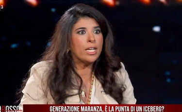 Filorosso, la vergogna di Karima Moual: "Italiani mafiosi"