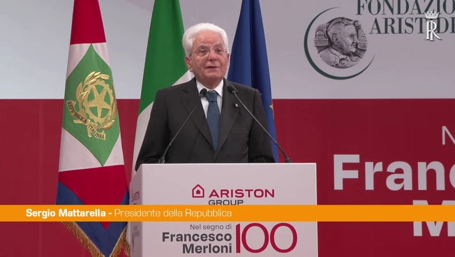 https://media.liberoquotidiano.it/wPgYPqKOx9p73Fd_woMMDgP7DUphOgo0jljE_W7gnDg/width:800/quality:90/aW1hZ2VzLzIwMjUvMDkvMTcvMTY0MDM1MjY2LTMxMzljYWEwLWZkM2UtNDk0ZC1hOTdlLTI5YWVkYTFmZmQyZi5qcGc.webp