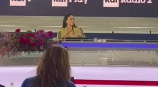 Sanremo 2025, Elodie: "Non so come rispondere a questa domanda", grosso imbarazzo in sala stampa