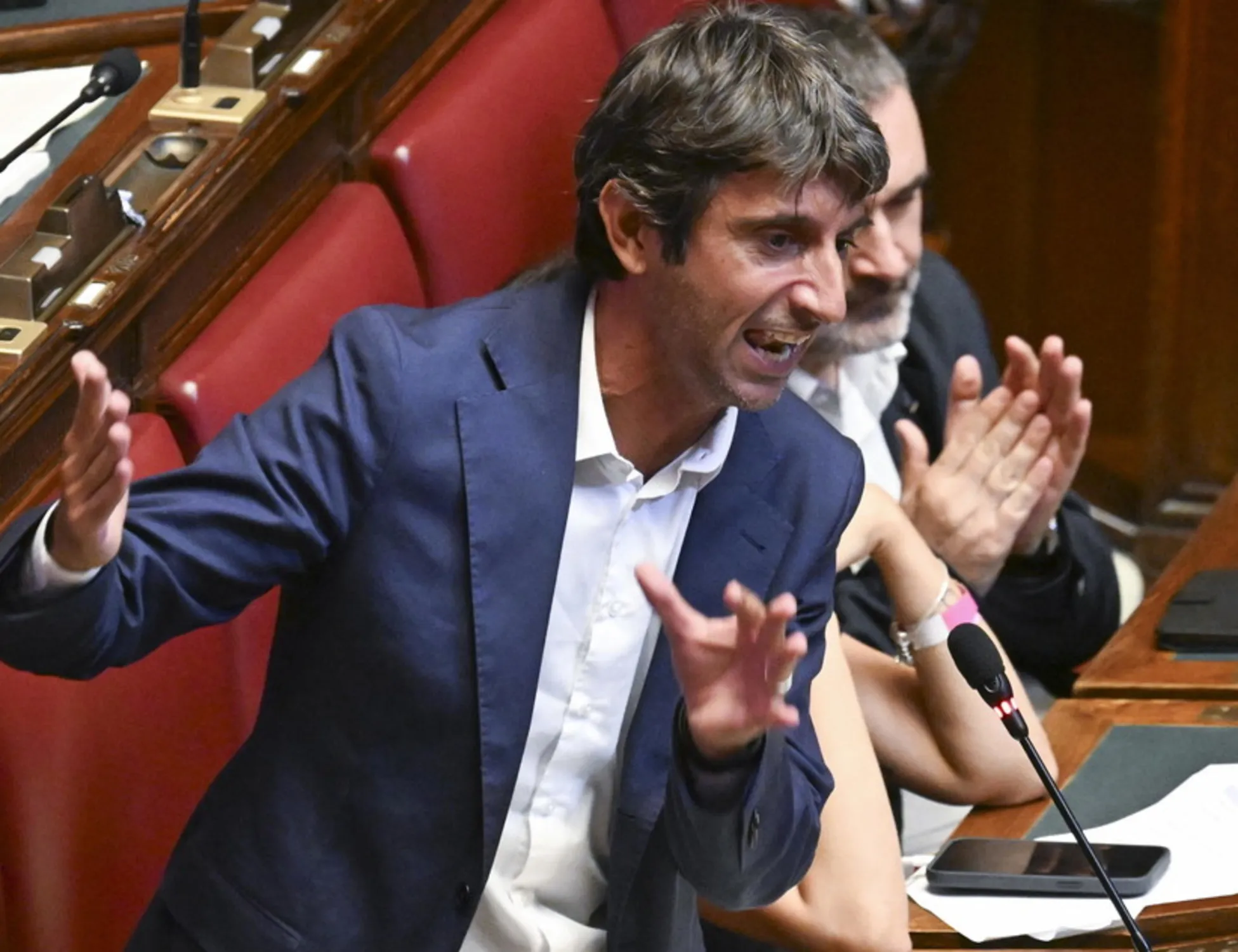 Leggi l'articolo: Legge elettorale, sì alla Camera: "Come vi eleggeranno". Donzelli spiana Pd e grillini