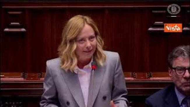 Meloni: Parlo da madre, mi sento disarmata davanti ai rischi del mondo digitale per mia figlia