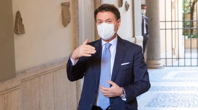 Giuseppe Conte a cena con Travaglio e Di Battista: "Patto della Barchetta", il retroscena sulla mossa estrema del M5s