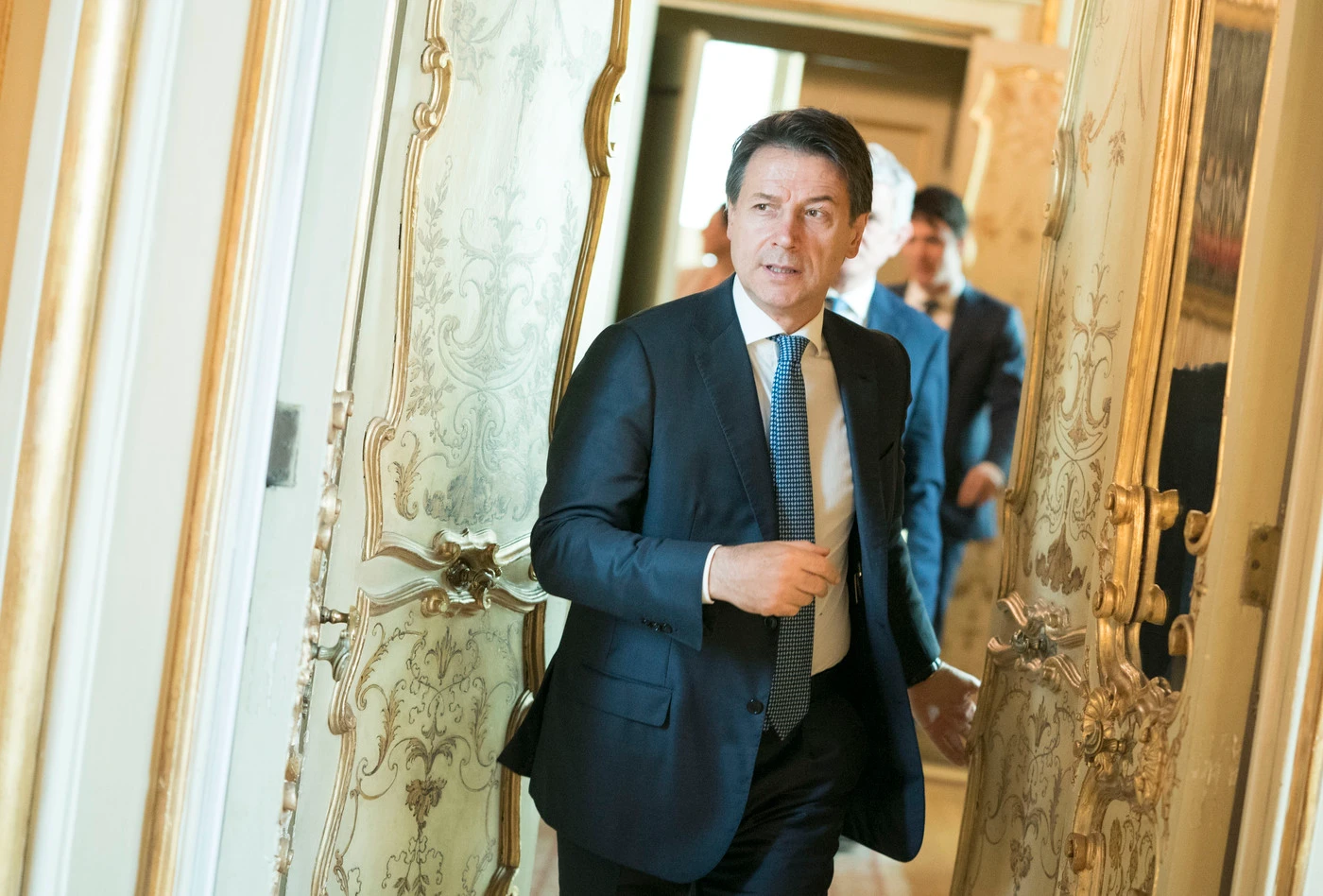 Giuseppe Conte, dalla Meloni una vocina terrificante: "Hanno Mario Monti in casa"
