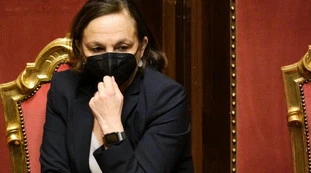 Immigrazione, il retroscena su Luciana Lamorgese: "Meccanismo di solidarietà su base volontaria"