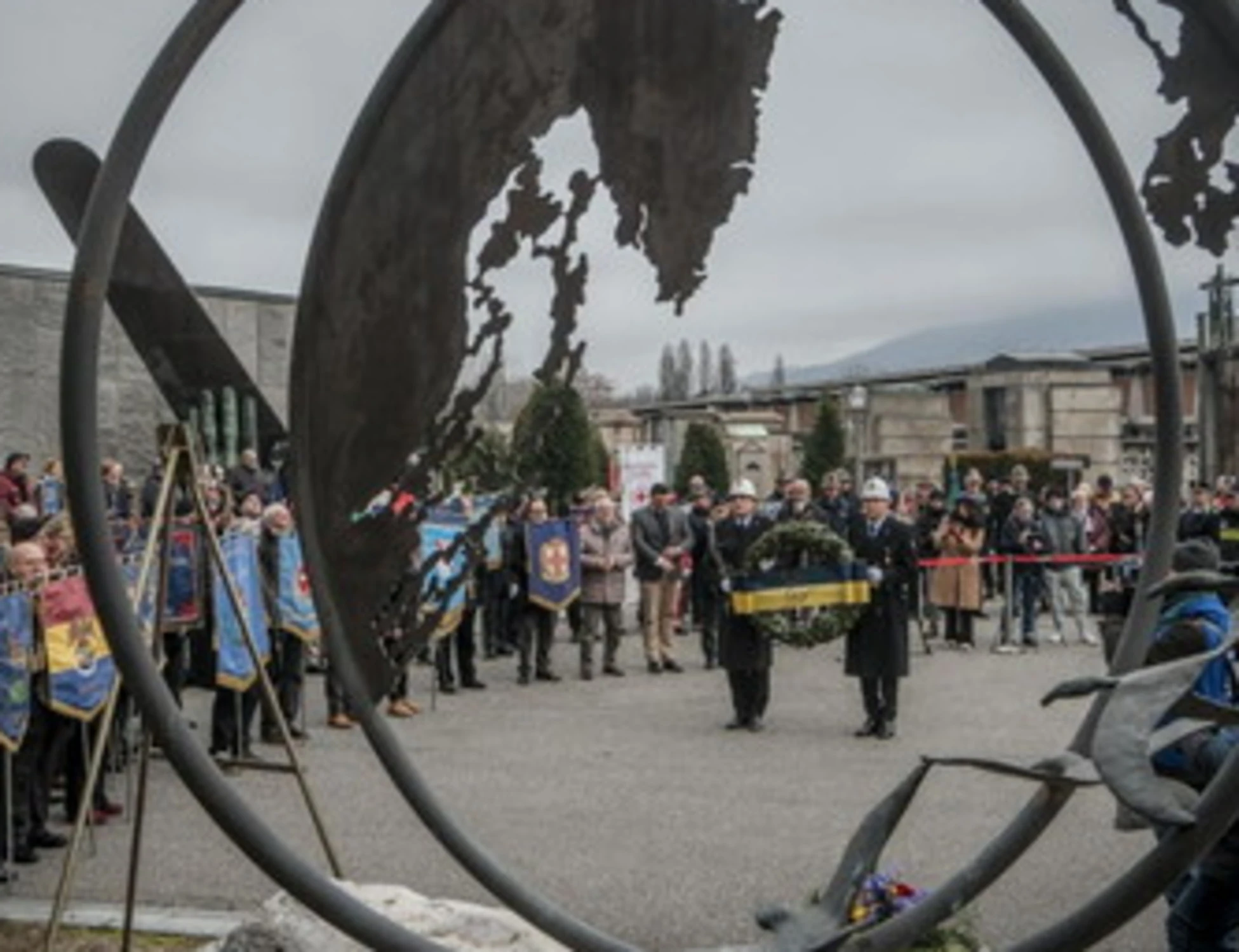 Basta con chi racconta la storia da una sola prospettiva
