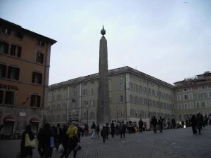 Montecitorio, centinaia di grillini in fila: "Il Parlamento è dei cittadini"