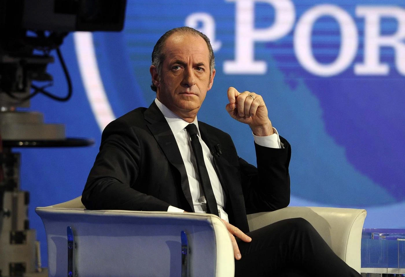 Autonomia, Luca Zaia avverte Lega e M5s. "Se non passa una ecatombe politica. Credo che Salvini e Di Maio..."