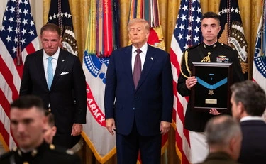 Donald Trump è fuori controllo: tutti gli insulti ai leader del mondo