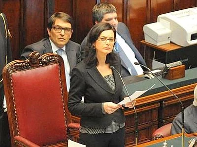 Boldrini: ''Basta delegittimazione'' M5S: ''Incompetente e inadeguata''