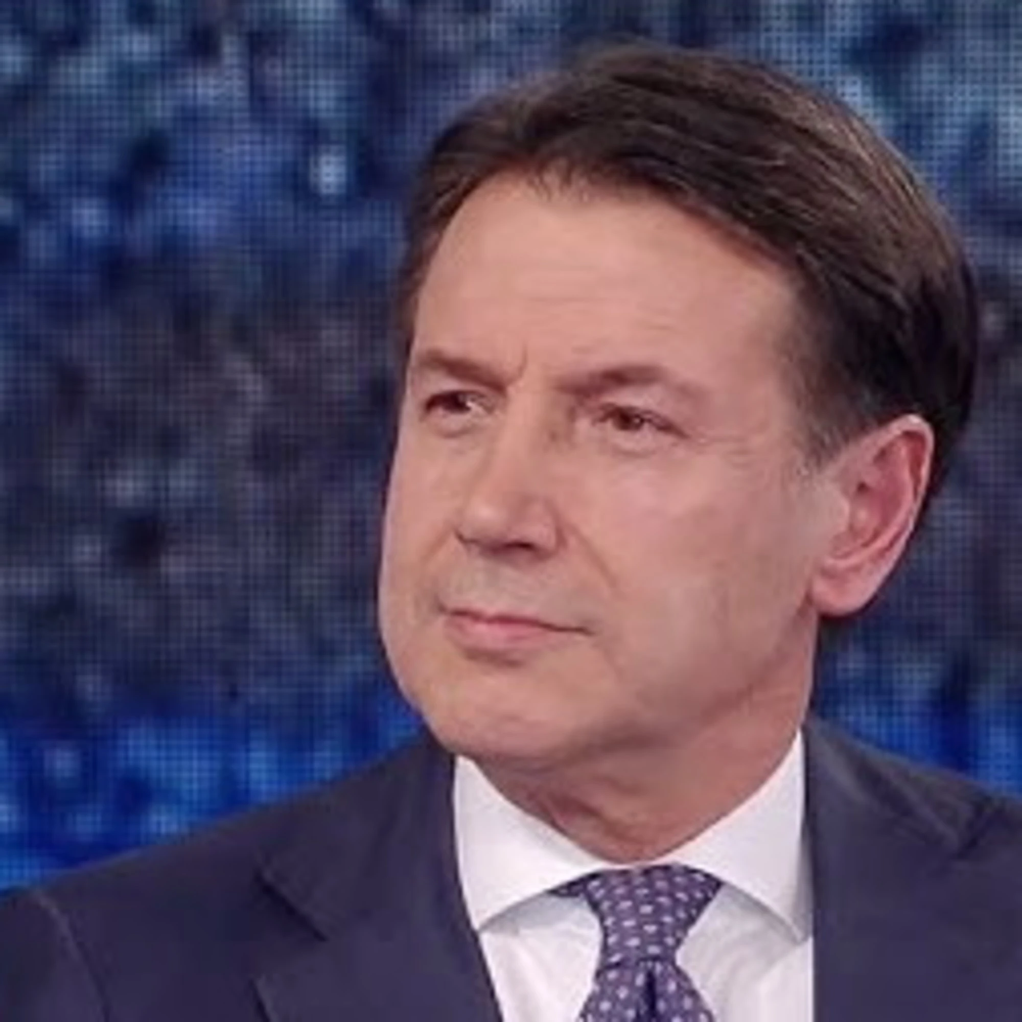 Conte si ricandida premier e dagli alleati solo silenzio