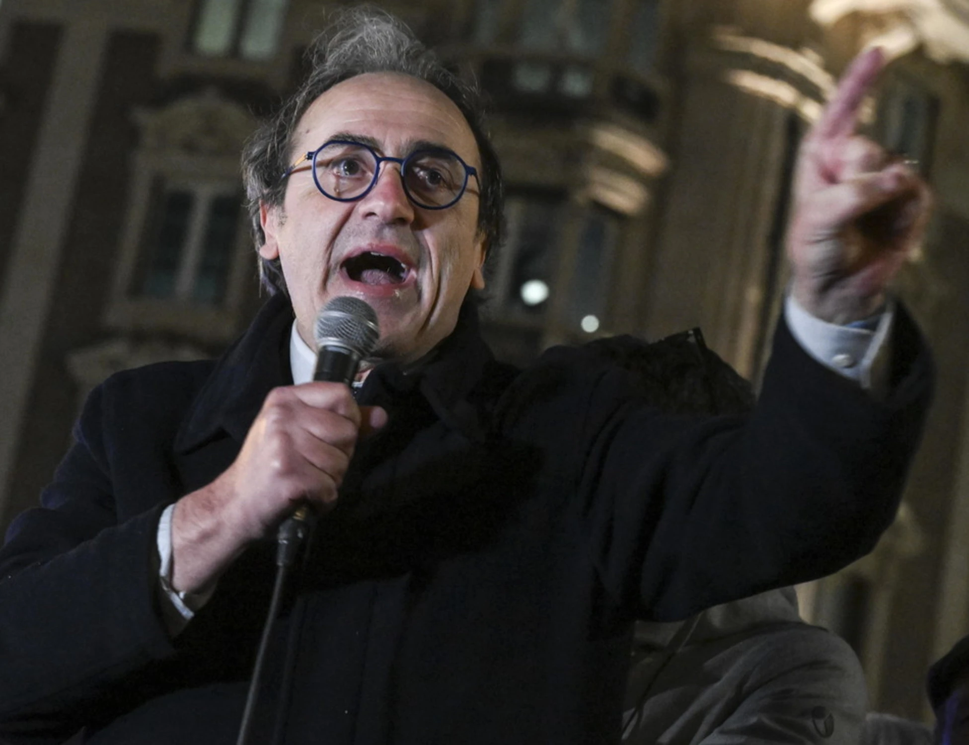 Nazionale, l'autogol della sinistra nel pallone