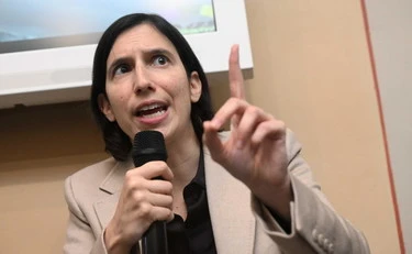 Sondaggio supermedia, profondo rosso per il Pd: quanto ha perso in un anno